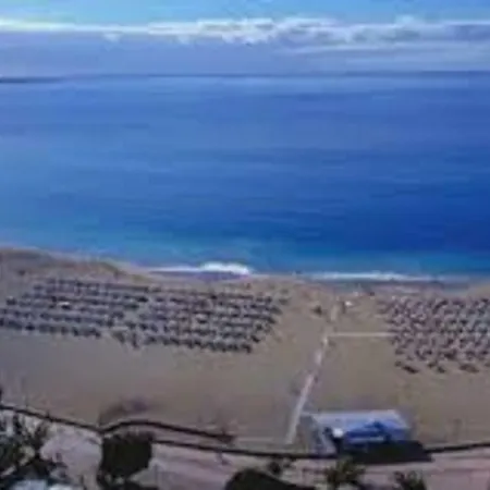 Marina Junto Al Mar Los Cristianos (Tenerife)